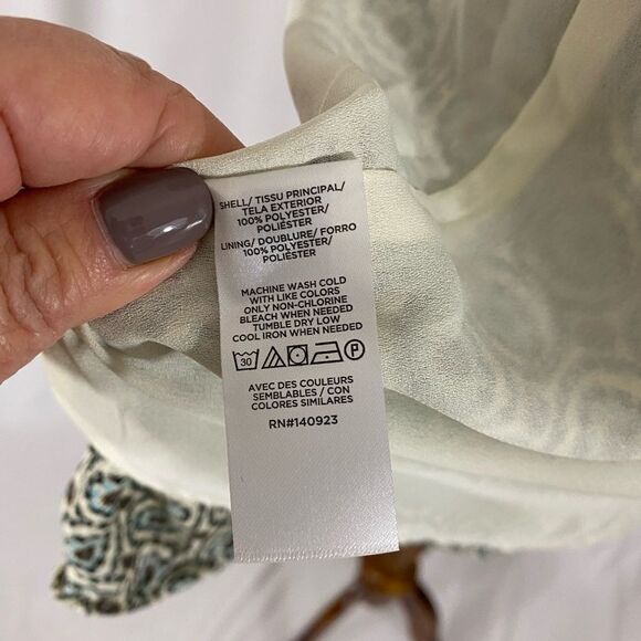 NWT LOFT Round Neck Long Sleeve Top - Picture 9 of 9